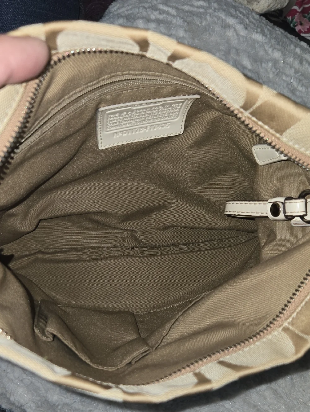 Coach Beige Signature Canvas Shoulder Bag with Cream Leather Accent - Picture 8 of 10